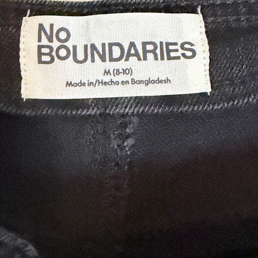 No Boundaries Black Denim Pants - Picture 2 of 6